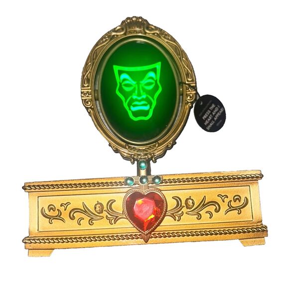 Bath & Body Works Disney Villains Evil Queen Light Up Body Care Tray Snow White - Picture 5 of 6